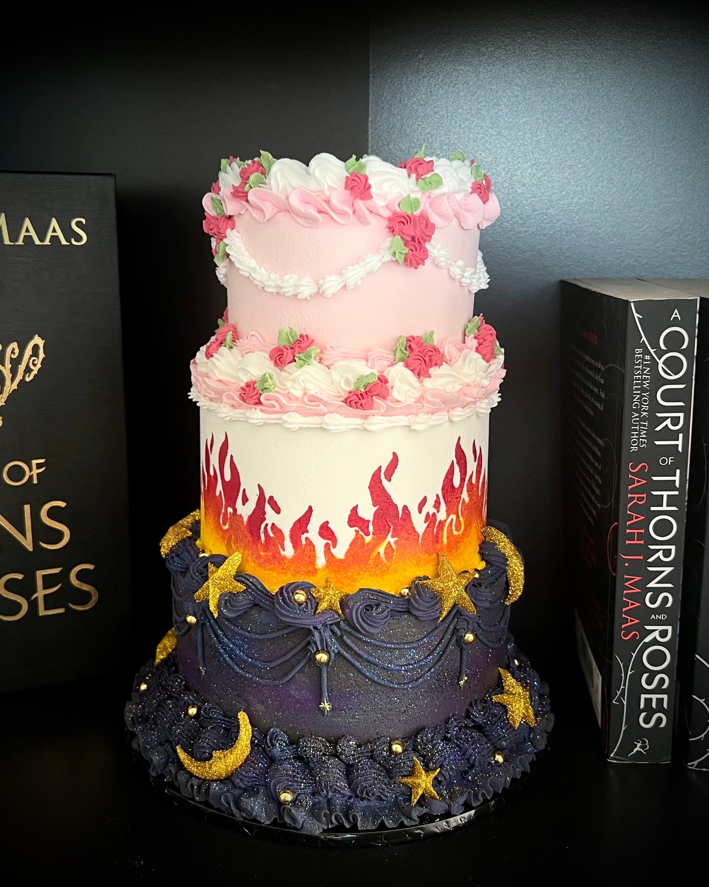 ACOTAR 10th Anniversary Bookshelf Cake