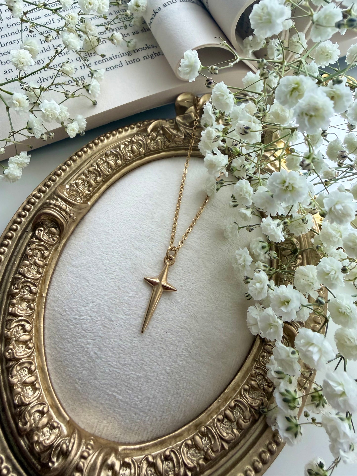 4 Pointed Star Necklace
